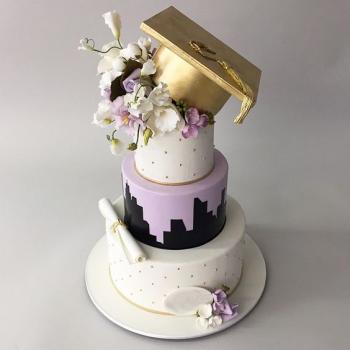graduation cap cake