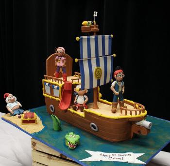 pirate ship birthday cake