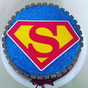 superman fondant cake